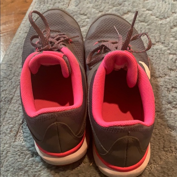 Nike - Picture 6 of 6